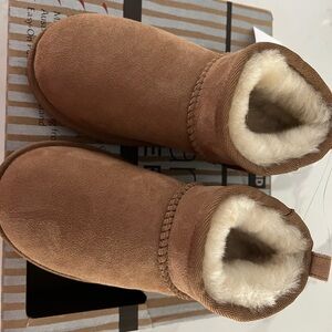 Kirkland kids shearing ankle boots US 13/3/4